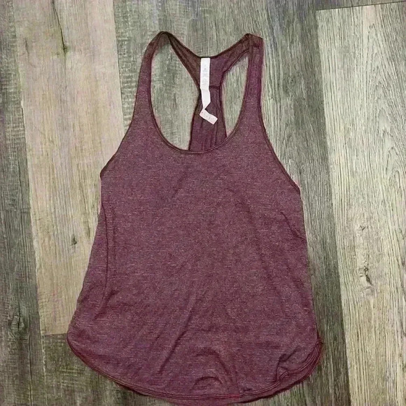 Lululemon 105 Singlet
Heathered Bordeaux Drama size 2 - Picture 7 of 10